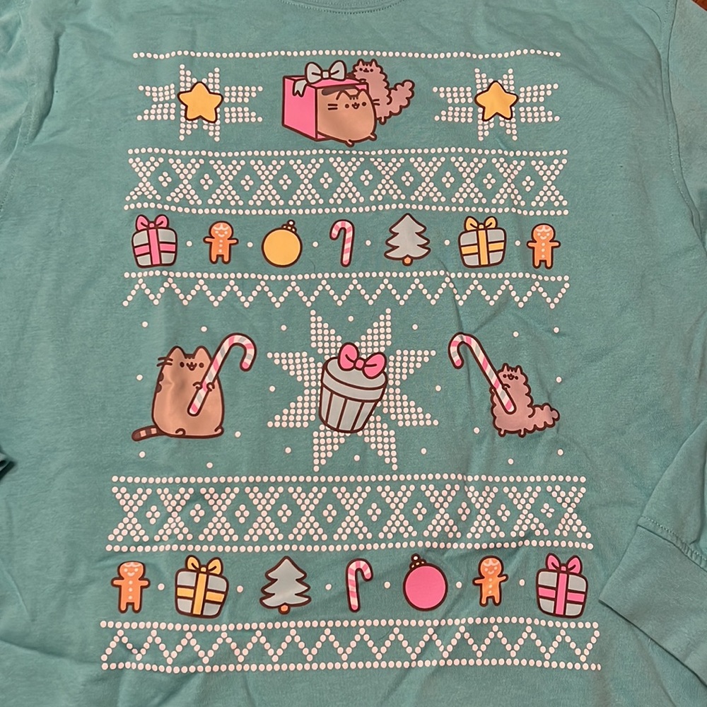 EUC Pusheen the Cat Holiday Christmas Exclusive Sweatshirt